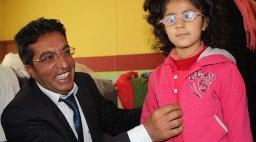 M&uuml;siad&rsquo;dan Vanlı &Ouml;ğrencilere 23 Nisan Hediyesi