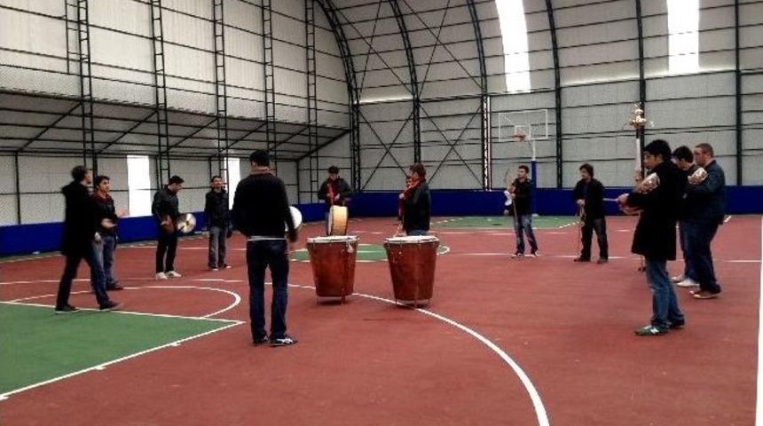 &Ouml;ğrenciler Sonunda Mehter Takımı Da Kurdu