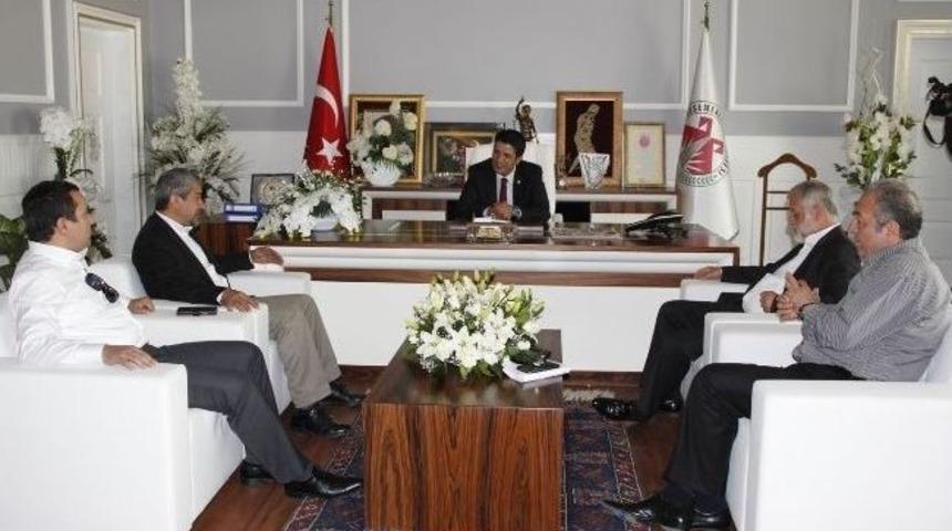 Başkan Gen&ccedil;'e Ziyaretler Devam Ediyor