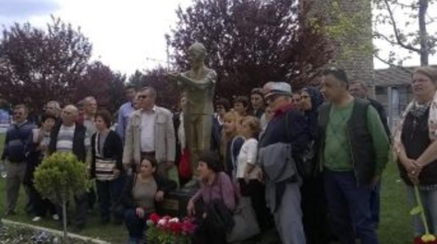 Urla&rsquo;dan Ali İsmail&rsquo;e &Ccedil;i&ccedil;ek