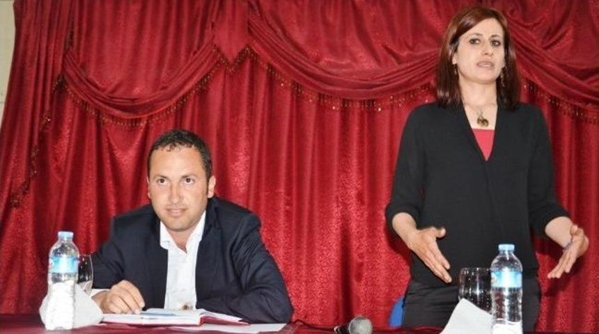 Şırnak Belediyesi Eş Başkanları Onuk Ve Kadırhan Personellerle İlk Toplantılarını Yaptı