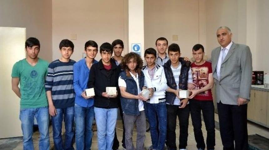 Gen&ccedil; Mucitlerden B&uuml;y&uuml;k Buluş