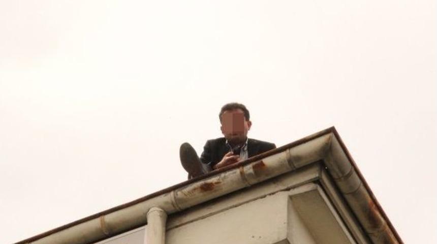 &Ccedil;atıdan İndi, &Ouml;z&uuml;r Diledi