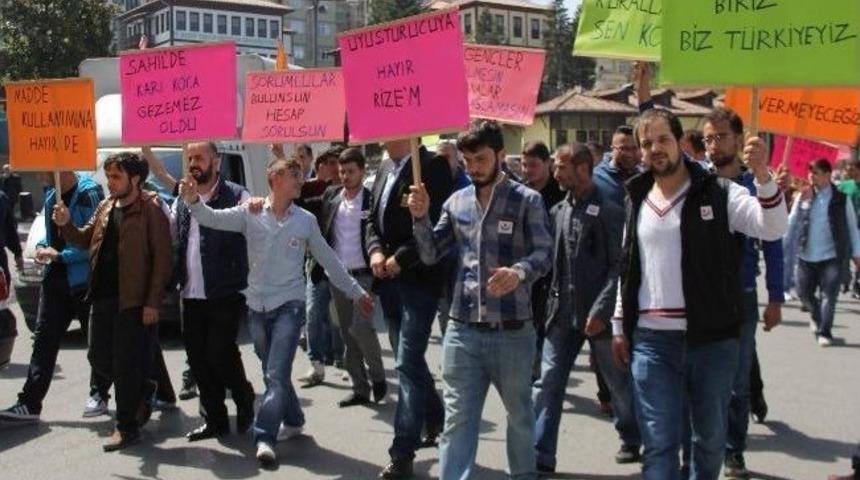 Rizeli Gen&ccedil;ler Uyuşturucuya Savaş A&ccedil;tı