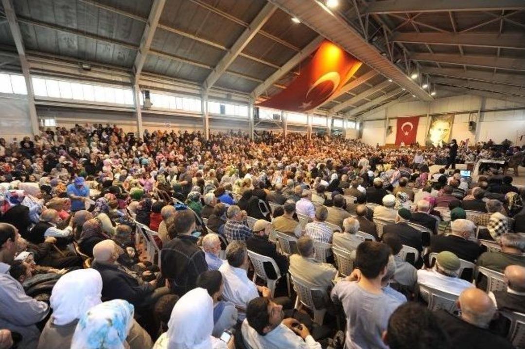 Nihat Hatipoğlu Sevgisi Salona Sığmadı