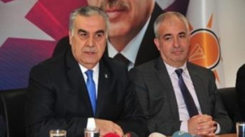 Ak Parti İzmir'de Kan Değişimi