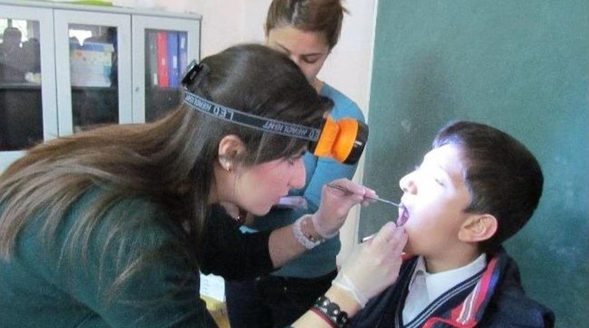 Elazığ'da 750 &Ouml;ğrenciye Diş Muayenesi