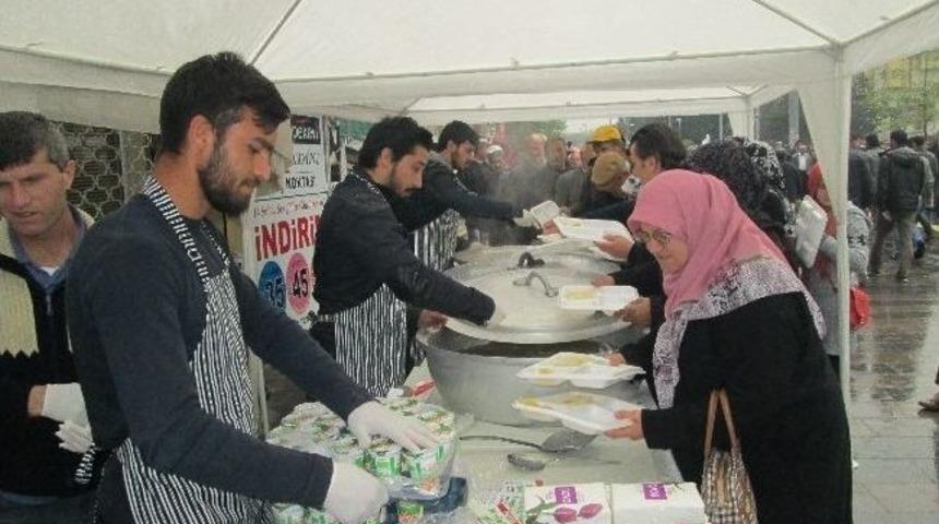 İş Adamlarından Kutlu Doğum Pilavı