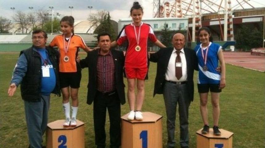 Bafra İşitme Engellilerden B&uuml;y&uuml;k Başarı