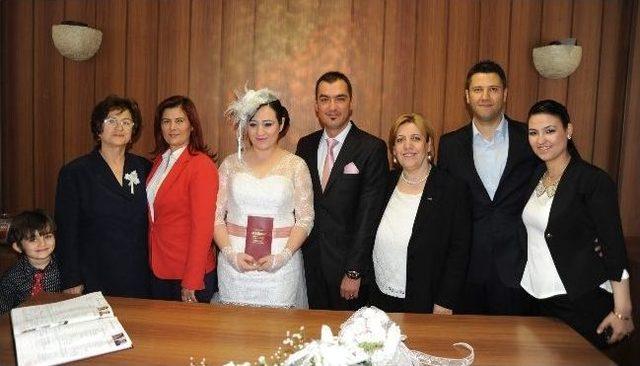 Çerçioğlu, Büyükşehir Başkanı Olarak İlk Nikahını Kıydı