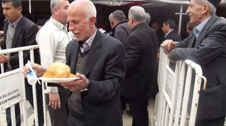 Kutlu Doğum Aşı İkram Edildi