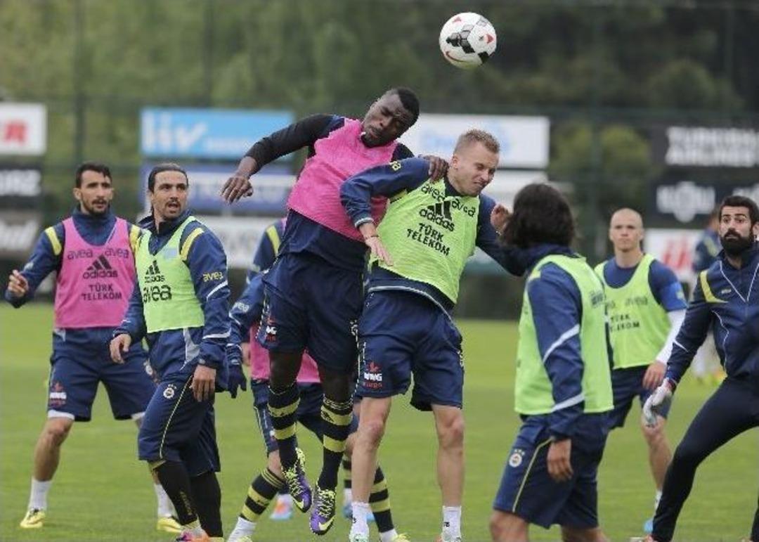 Fenerbah&ccedil;e, Beşiktaş Ma&ccedil;ının Hazırlıklarını S&uuml;rd&uuml;rd&uuml;