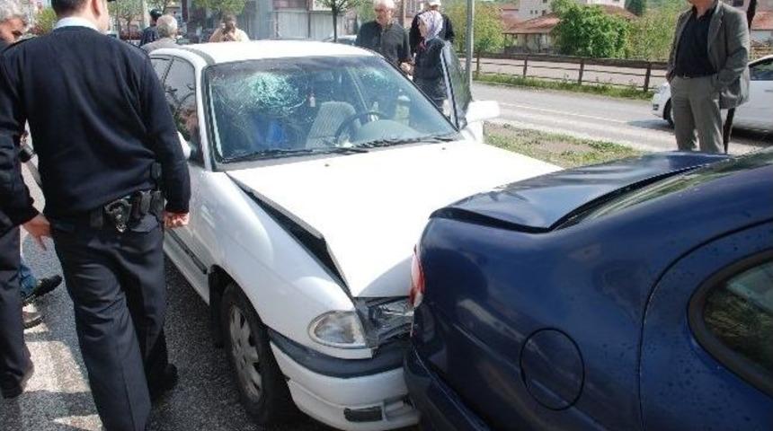 Kdz. Ereğli&rsquo;de Zincirleme Kaza: 1 Yaralı