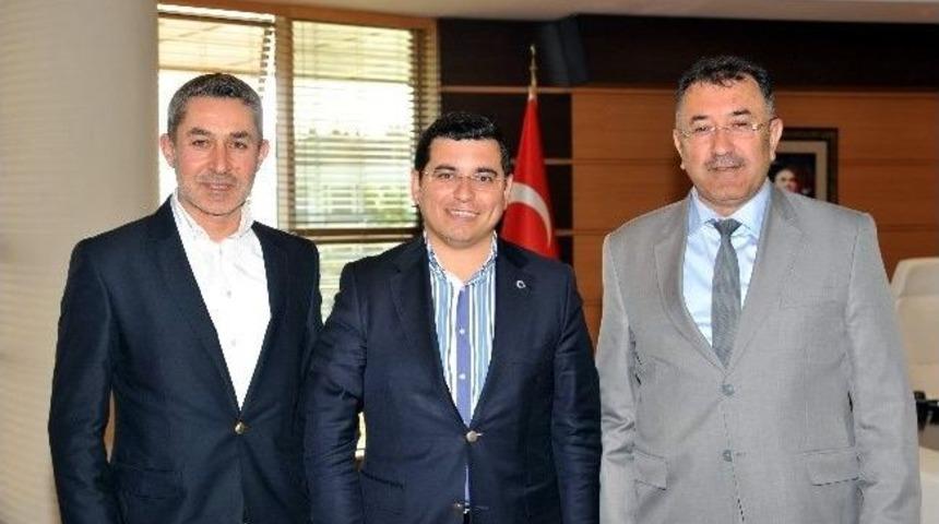 Kepez Belediye Başkanı Hakan T&uuml;t&uuml;nc&uuml;: