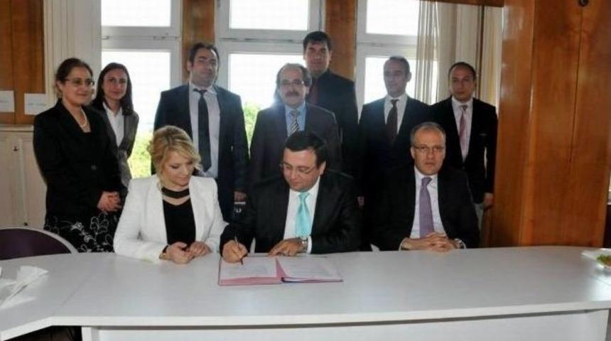 Adalet Bakanlığı İle Elvinder El Ele