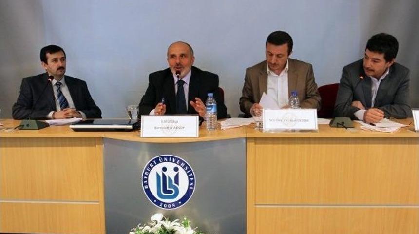 &Uuml;niversitede Hz. Peygamber, Din Ve Samimiyet Konulu Panel D&uuml;zenlendi