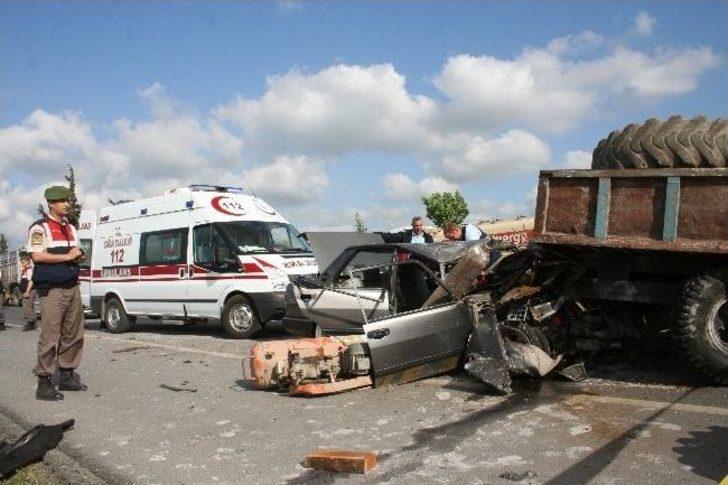 Tarsus’ta Trafik Kazası: 1 Ölü, 3 Yaralı