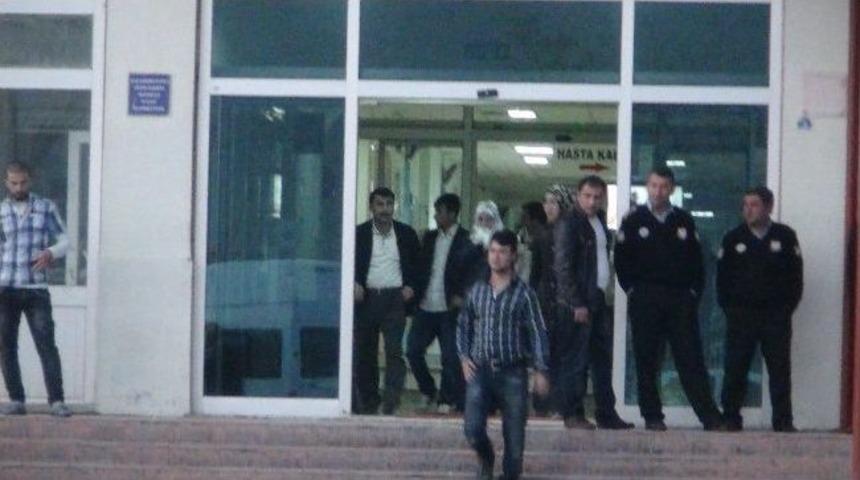 &Ouml;l&uuml; Bulunan &Ccedil;ocukların Cenazesi Otopsi İ&ccedil;in Hastaneye Kaldırıldı