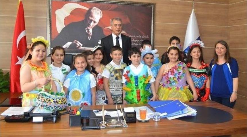 Başkan Tarhan'a &Ouml;ğrencilerden Ziyaret