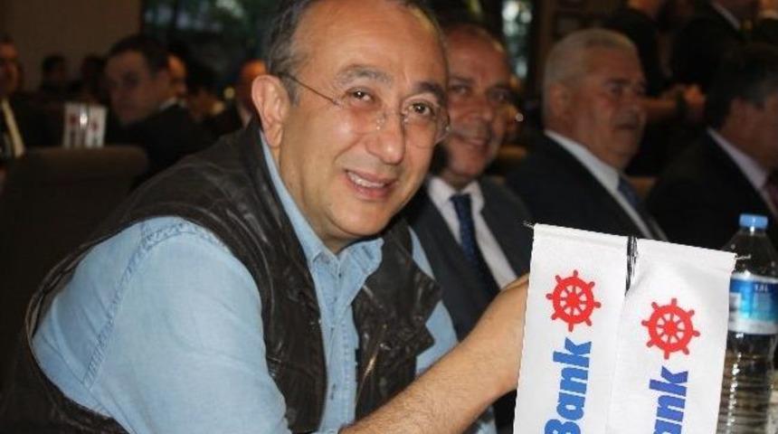 "kısık Sesli Adam" Konuştu