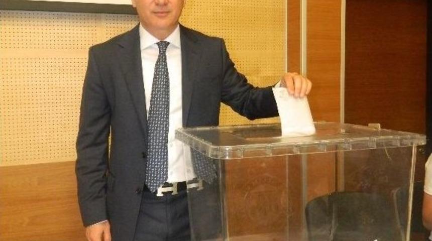 Akib&rsquo;de Genel Kurul Maratonu S&uuml;r&uuml;yor