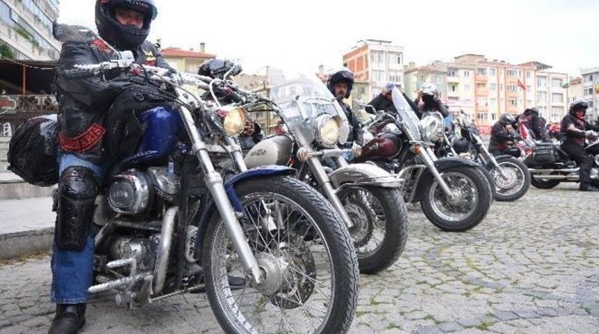 Motorlar L&uuml;leburgaz&rsquo;ı İstila Etti