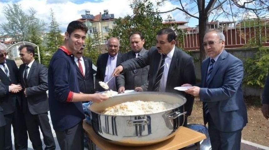 Kula'da Geleneksel Pilav G&uuml;n&uuml;