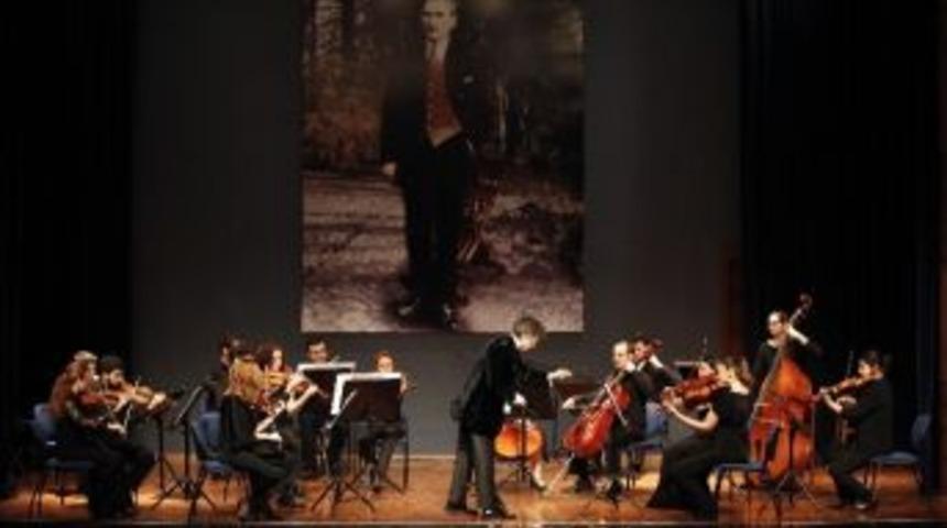 İzmir'de M&uuml;zik Dolu G&uuml;nler Başlıyor