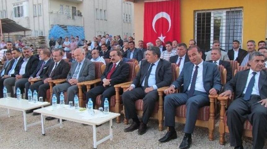 Hamidiye &Ouml;ğrenci Yurdu'nun Temeline İlk Harcı Vali Coş D&ouml;kt&uuml;