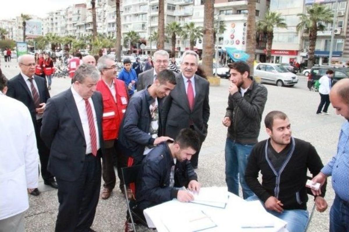 İzmir&rsquo;de &ldquo;bir Kan, Bir Fidan&rdquo; Etkinliği