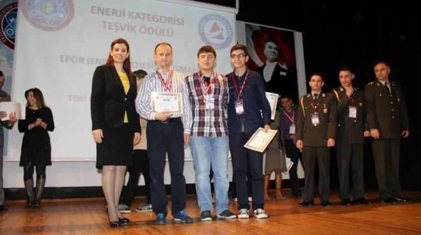 İhlas Koleji&rsquo;ne Doesef&rsquo;den İki &Ouml;d&uuml;l