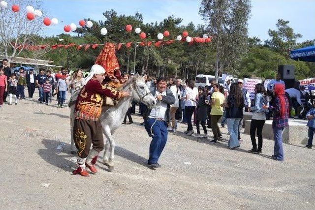 Gülnar'da Çağla Festivali