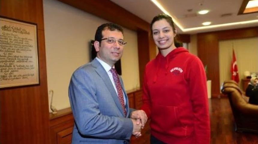 Gen&ccedil; Voleybolcudan İmamoğlu&rsquo;na Ziyaret