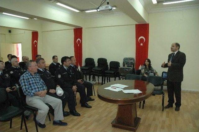 Manavgat ta Trafik Polislerine İlk Yardım Eğitimi Verildi 1