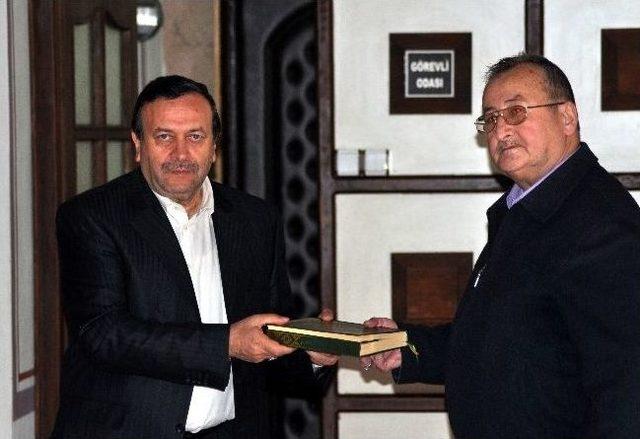 Bolu&rsquo;da 700 Kur an-ı Kerim Hediye Edildi 3