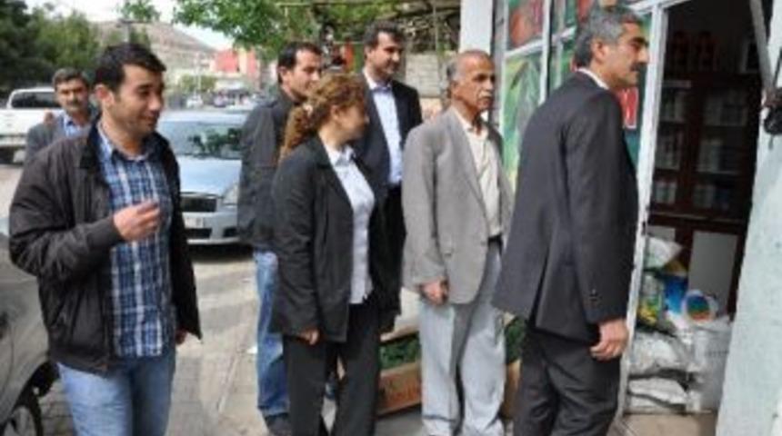 Derik Belediye Eş Başkanları Esnaf Ziyaretine &Ccedil;ıktı