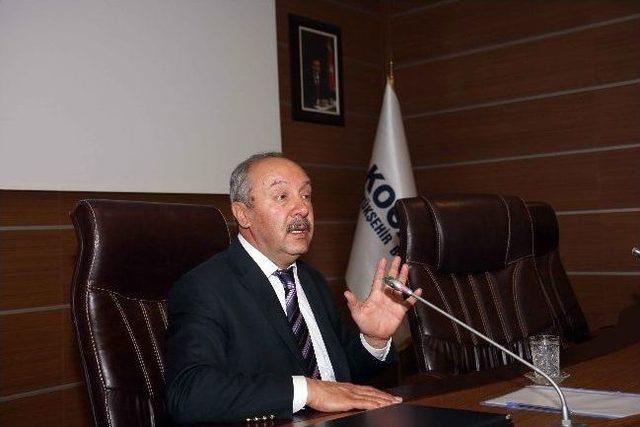 Kocaeli'de ‘cumhurbaşkanlığı Seçim Süreçleri’ Konulu Konferans