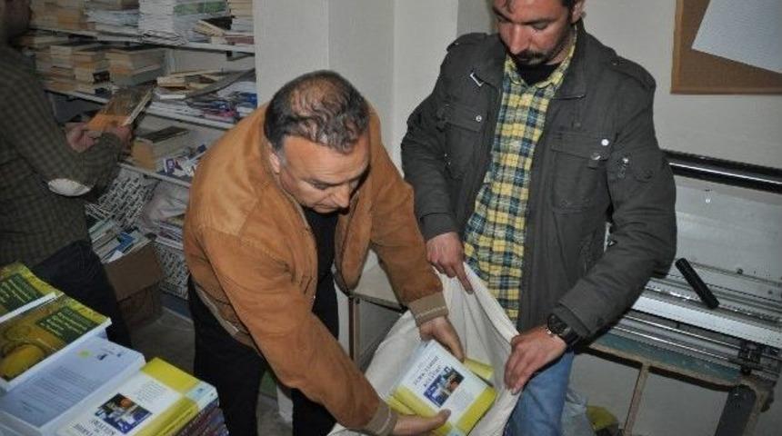 Malatya'da Korsan Kitap Operasyonu