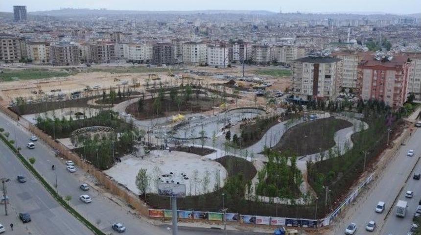 Başkan Fadıloğlu'ndan Şehitkamil Meydanı Ve Korusu M&uuml;jdesi