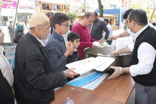 Kutlu Doğum Haftası Dolayısıyla Pilav Ve Tatlı İkramı Yapıldı