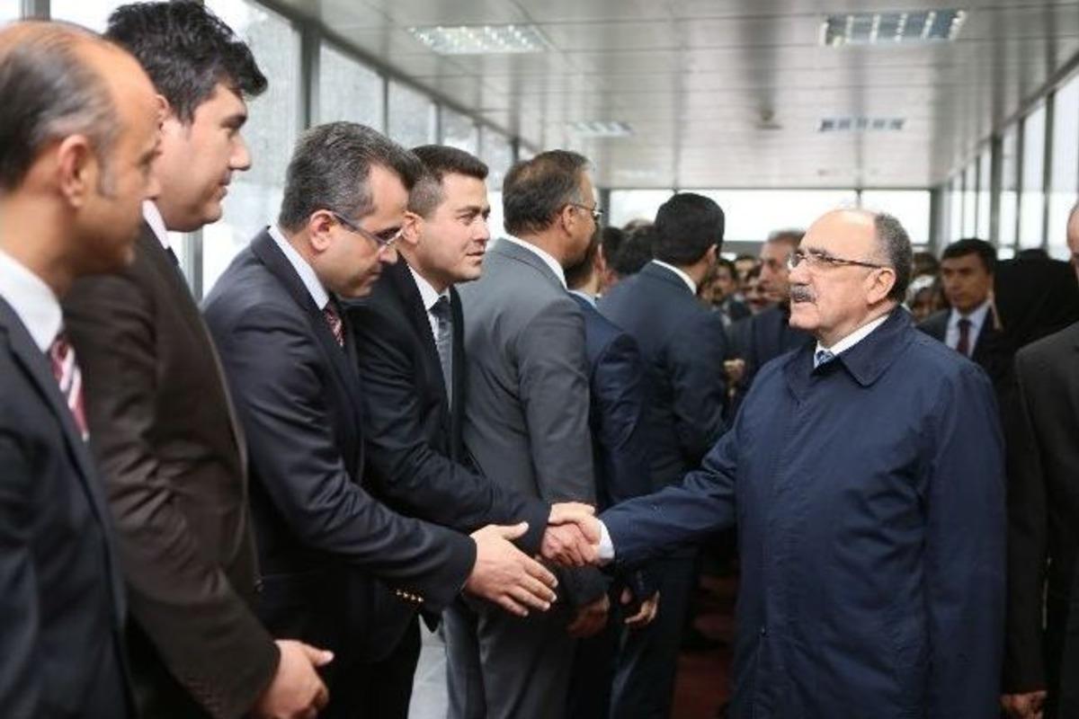 Atalay: "ak Parti İ&ccedil;erisinde Bu Konular Dostluk &Ccedil;er&ccedil;evesinde &Ccedil;&ouml;z&uuml;l&uuml;r&rdquo;