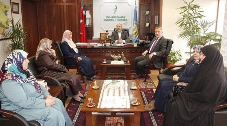 Kız Kur&rsquo;an Kursu&rsquo;ndan T&uuml;rkyılmaz&rsquo;a Ziyaret