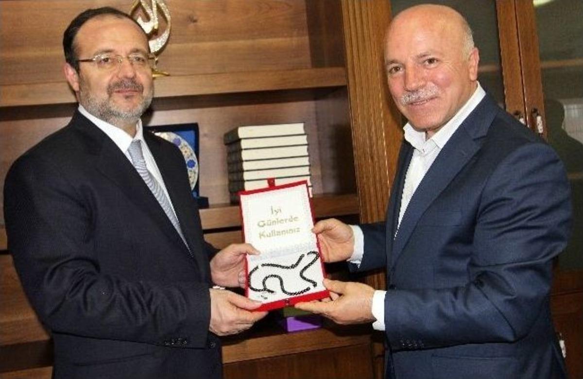 Diyanet İşleri Başkanı G&ouml;rmez'den Sekmen'e Ziyaret