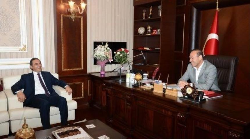 G&uuml;r&uuml;n Belediye Başkanı &Ccedil;ift&ccedil;i'den S&ouml;zl&uuml;'ye Ziyaret