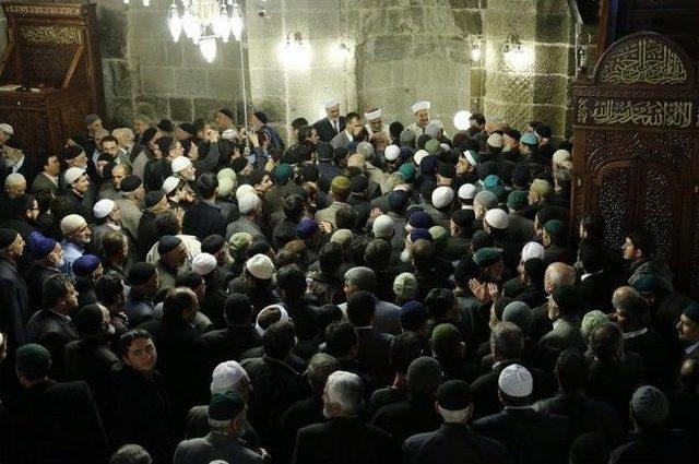 "hz. Peygamber Ve İnsan Yetiştirme D&uuml;zenimiz" Sempozyumu Erzurum&rsquo;da Başladı 2