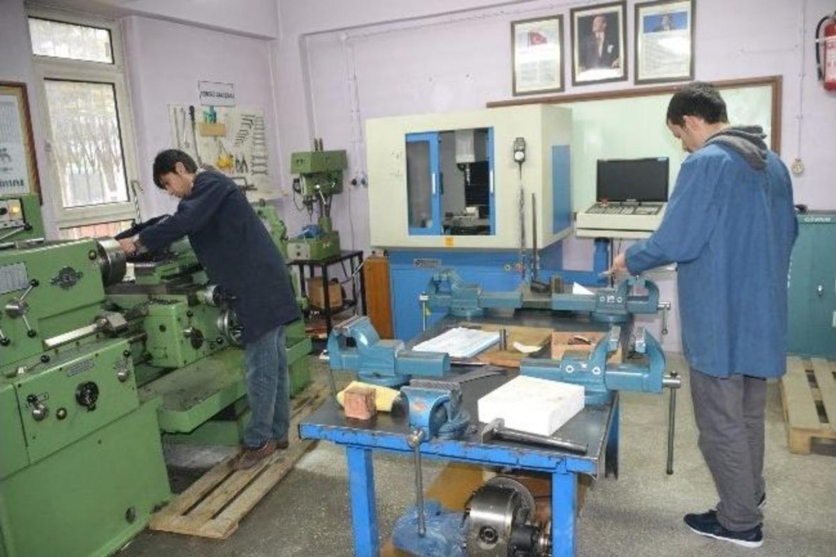 Geleceğin Ustaları, Mesleki Eğitim Merkezinde Yetişiyor