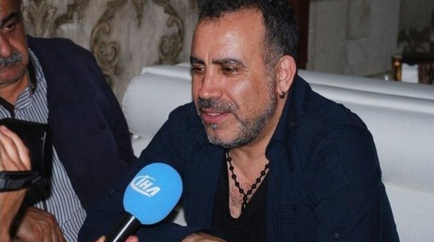 (&ouml;zel Haber) Sanat&ccedil;ı Hakuk Levent Batman&rsquo;da Konser Verdi