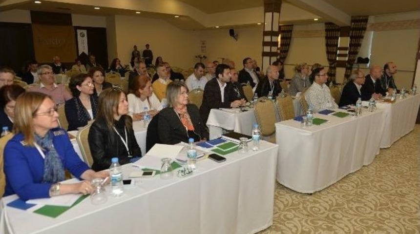 Belediye Başkanları Ve Meclis &Uuml;yeleri Eğitim Programına Katıldı