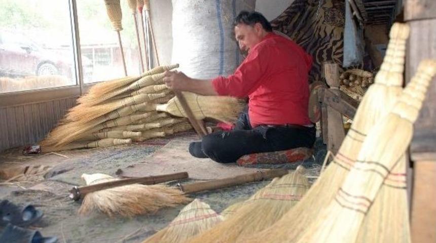 Kdz. Ereğli&rsquo;deki Son S&uuml;p&uuml;rgeci Mesleğini Yaşatmaya &Ccedil;alışıyor