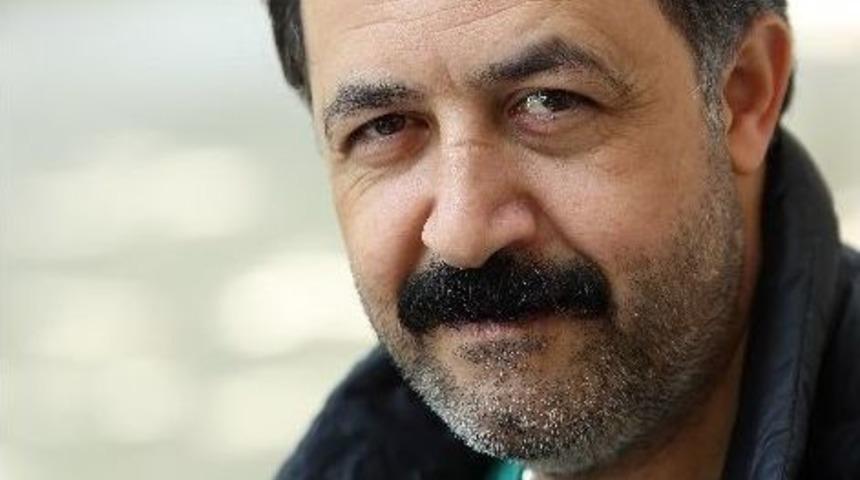 Abt Dizilerin Yıldızı Mehmet &Ouml;zg&uuml;r&rsquo;e Emanet